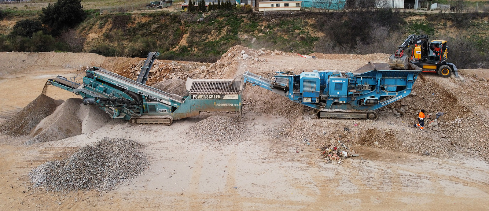 Execució de grans i petites obres d'excavacions de terra, enderrocs, urbanitzacions i reciclatge - TRANSPORTS I EXCAVACIONS RIBERA